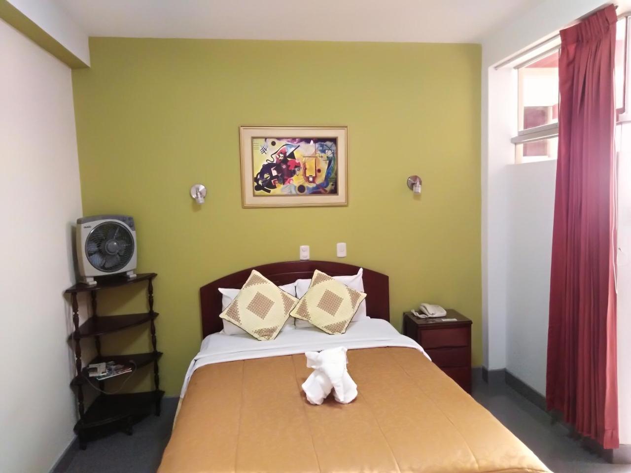 Hotel Plaza Bolognesi 344 Трухильо Екстериор снимка